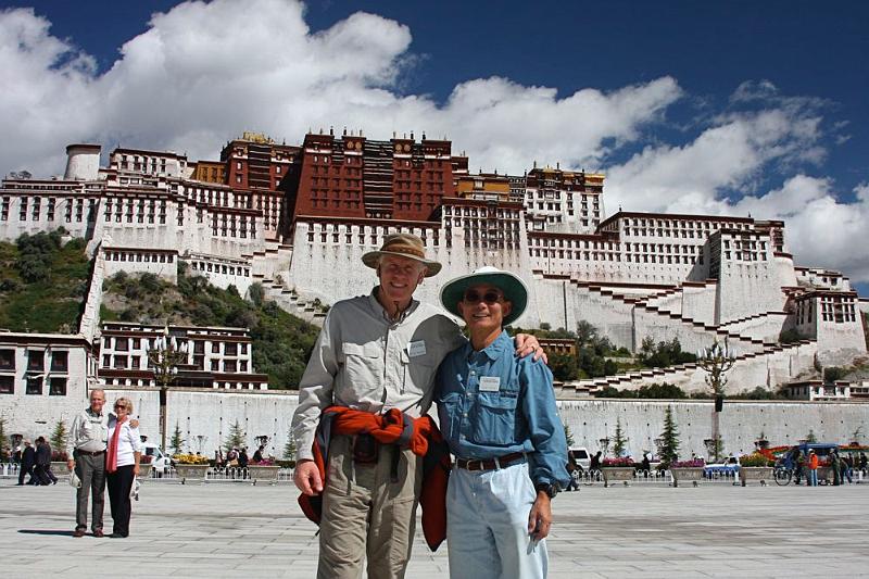 021  Photo Ops in front of Potala.jpg